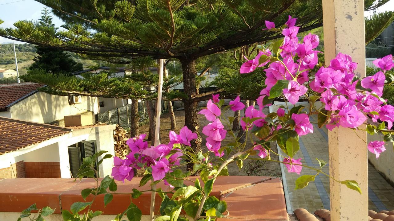 Ifioridisicilia Bed & Breakfast Campofelice Di Roccella Ngoại thất bức ảnh